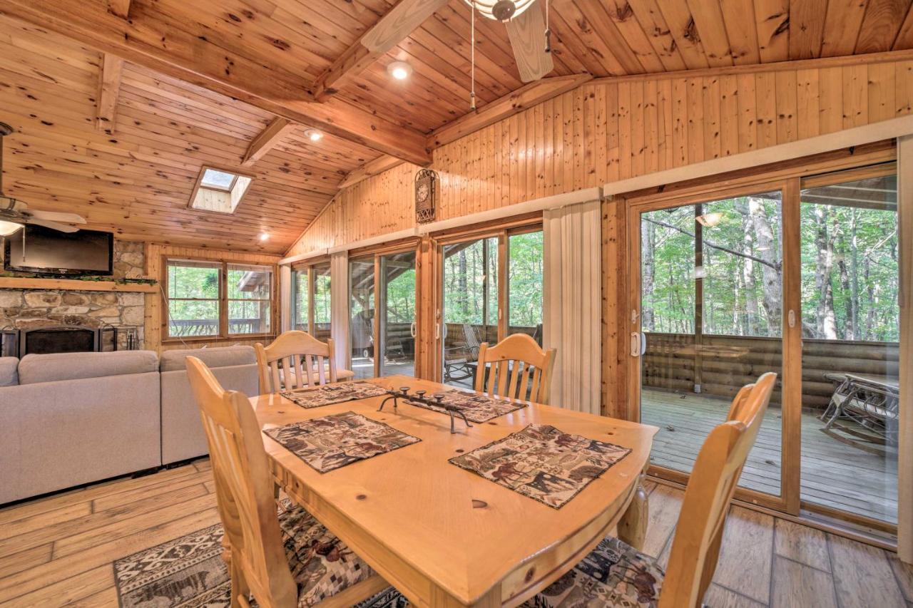 Cozy Lake Toxaway Cabin With Deck, Fire Pit And Grill! Exterior foto