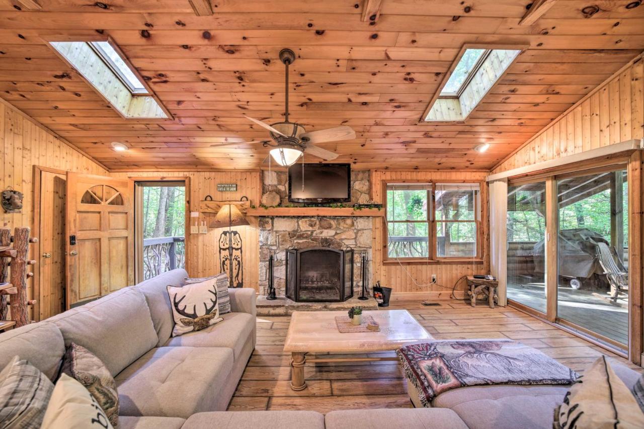Cozy Lake Toxaway Cabin With Deck, Fire Pit And Grill! Exterior foto